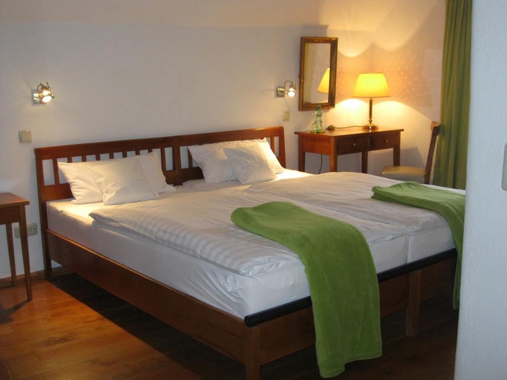 Maternushof Hotel Pomster ภายนอก รูปภาพ